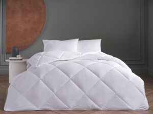White Line Microfiber Yorgan Çift Kişilik - Beyaz